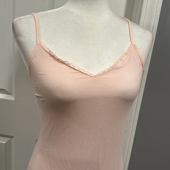 Brand new and easy sleeves top - Picture 2 of 6